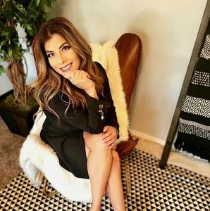 Meet your Posher, Sandra